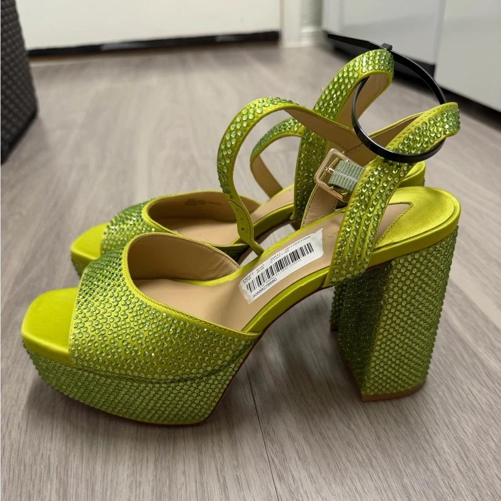 NWT Antonio Melani Babs Rhinestone Platform Heels Size 8 Lime Green